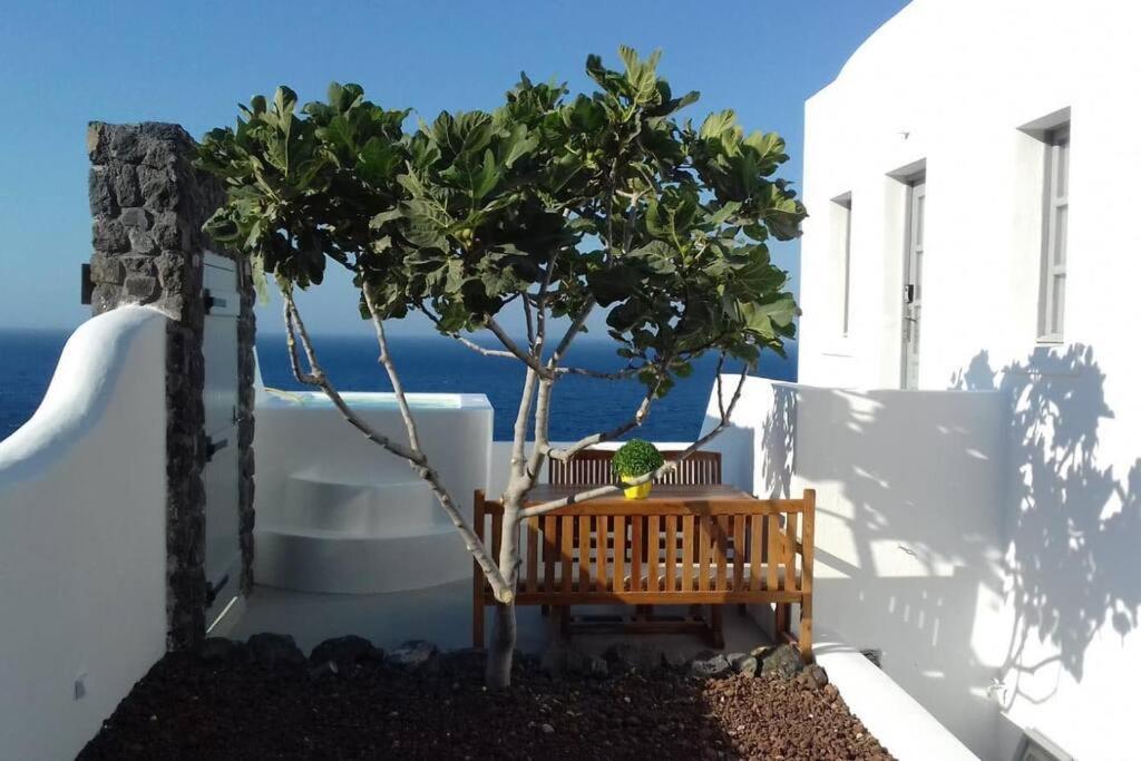 Santorini Sea View Apartments Vourvoúlos Exterior foto